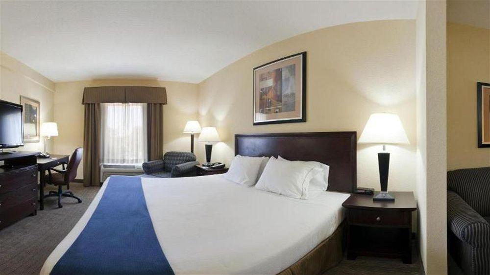 Holiday Inn Express Hotel & Suites Clearwater Us 19 North By Ihg Eksteriør billede