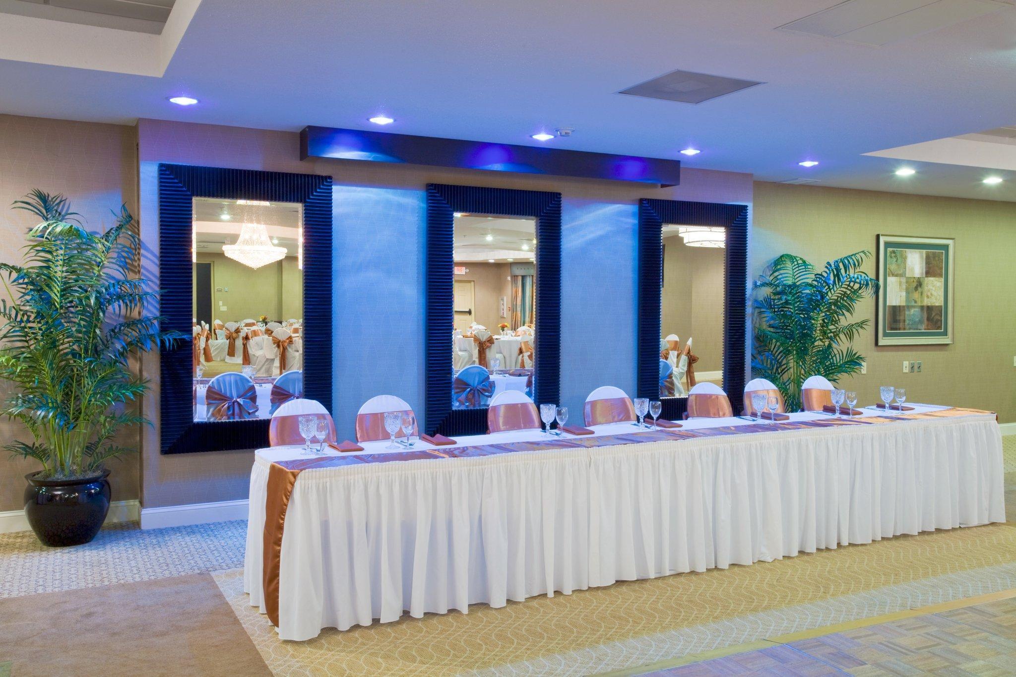 Holiday Inn Express Hotel & Suites Clearwater Us 19 North By Ihg Eksteriør billede