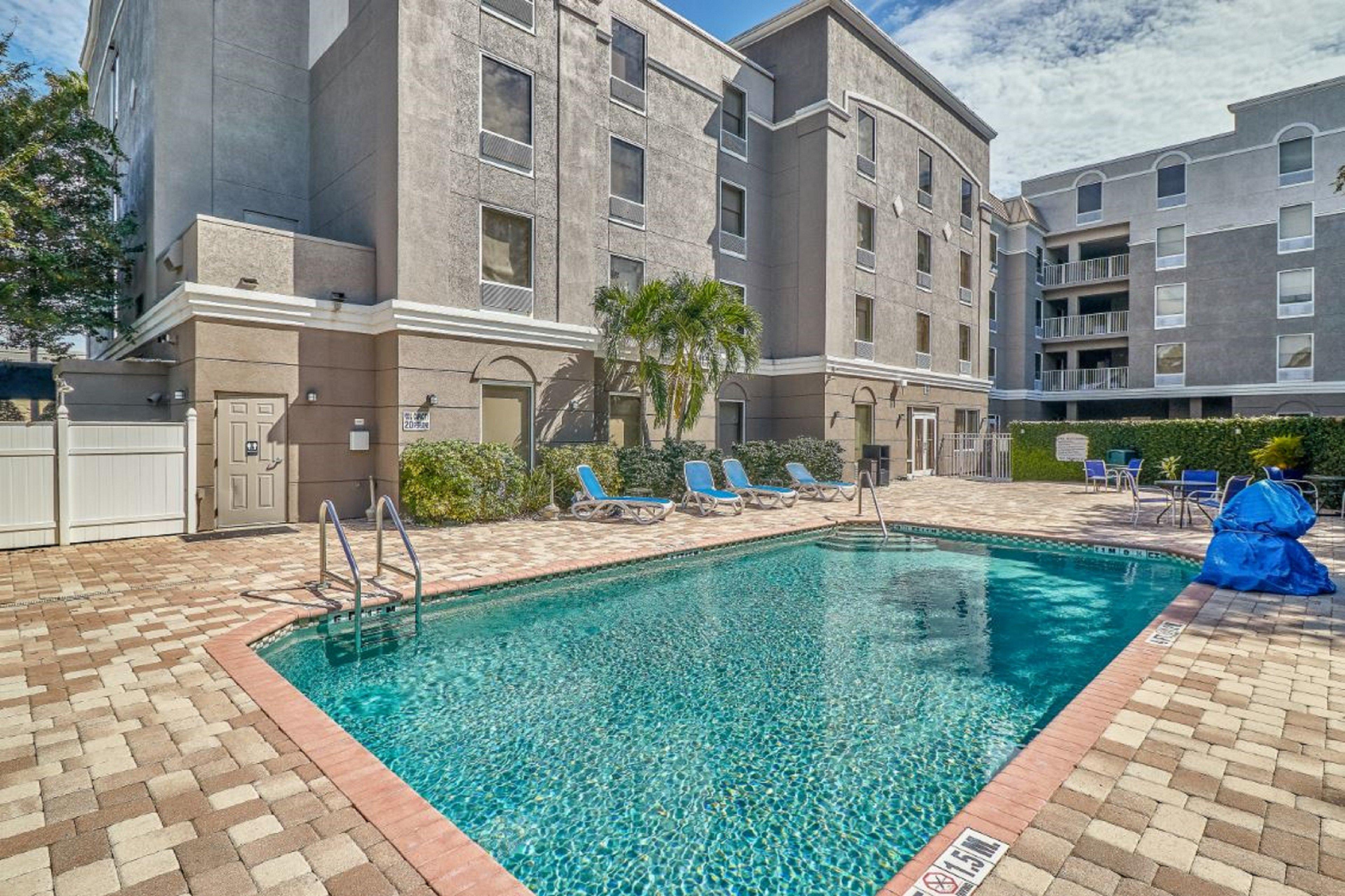 Holiday Inn Express Hotel & Suites Clearwater Us 19 North By Ihg Eksteriør billede
