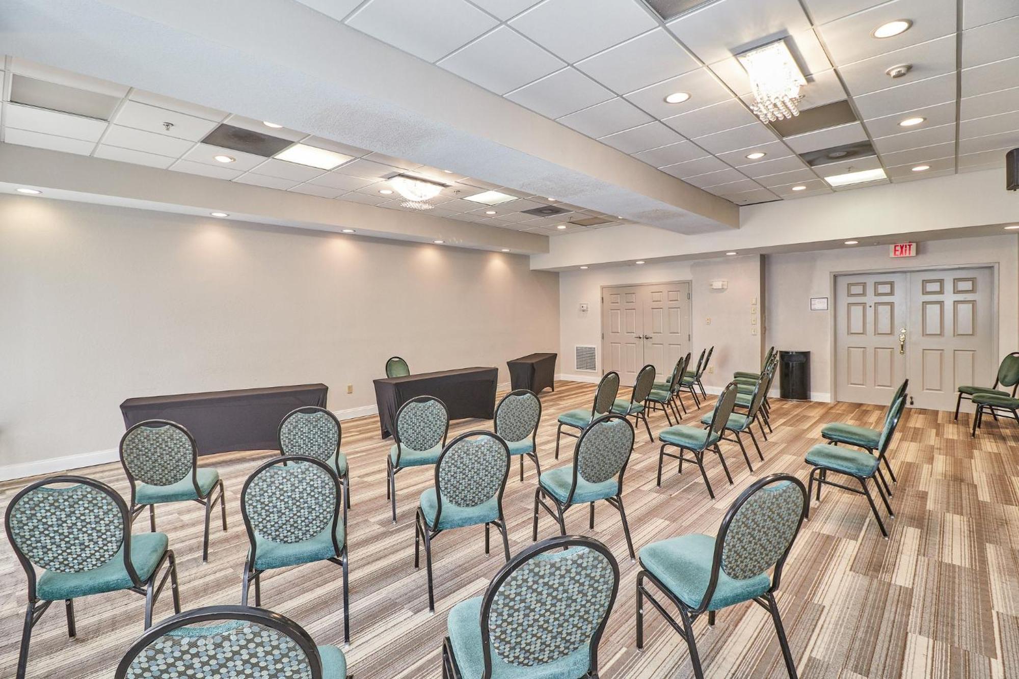 Holiday Inn Express Hotel & Suites Clearwater Us 19 North By Ihg Eksteriør billede